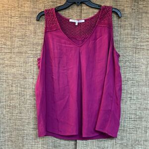Collective Concepts lace detail tank Top color berry